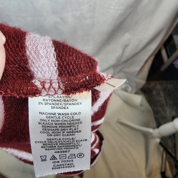 Lou & Grey signature soft long sleeve striped dress - Picture 9 of 15